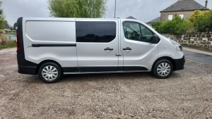 RENAULT TRAFIC ALL INSIDE VAN 2020 (1)