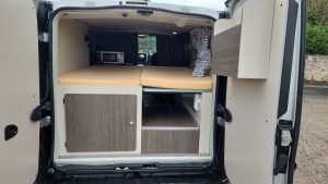 RENAULT TRAFIC ALL INSIDE VAN 2020 (19)