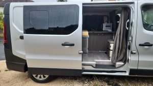 RENAULT TRAFIC ALL INSIDE VAN 2020 (23)