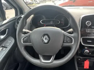 Renault Clio 2019 blanc (9)