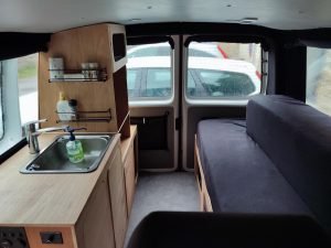 VOLKSWAGEN Transporter T6 L2H1 Combi (23)