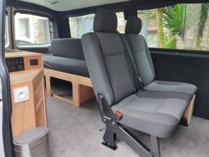 VOLKSWAGEN Transporter T6 L2H1 Combi (25)