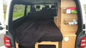 VOLKSWAGEN Transporter T6 L2H1 Combi (3)