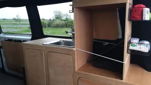 VOLKSWAGEN Transporter T6 L2H1 Combi (8)